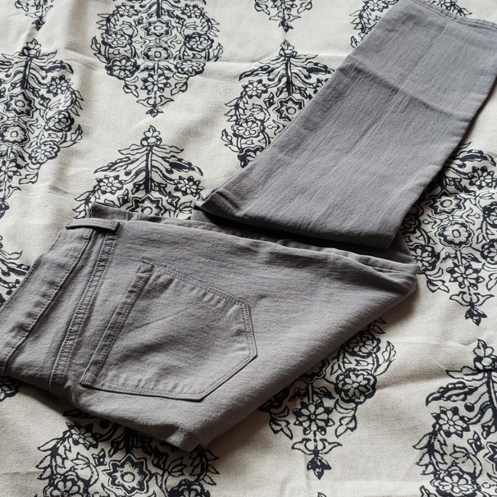 Gray Curvy Denim